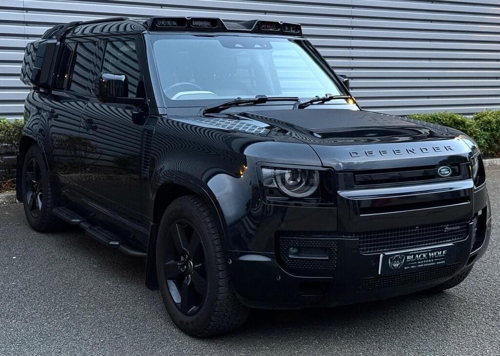 2022 Land Rover Defender 110 X-Dynamic SE in Black, three-quarter front view