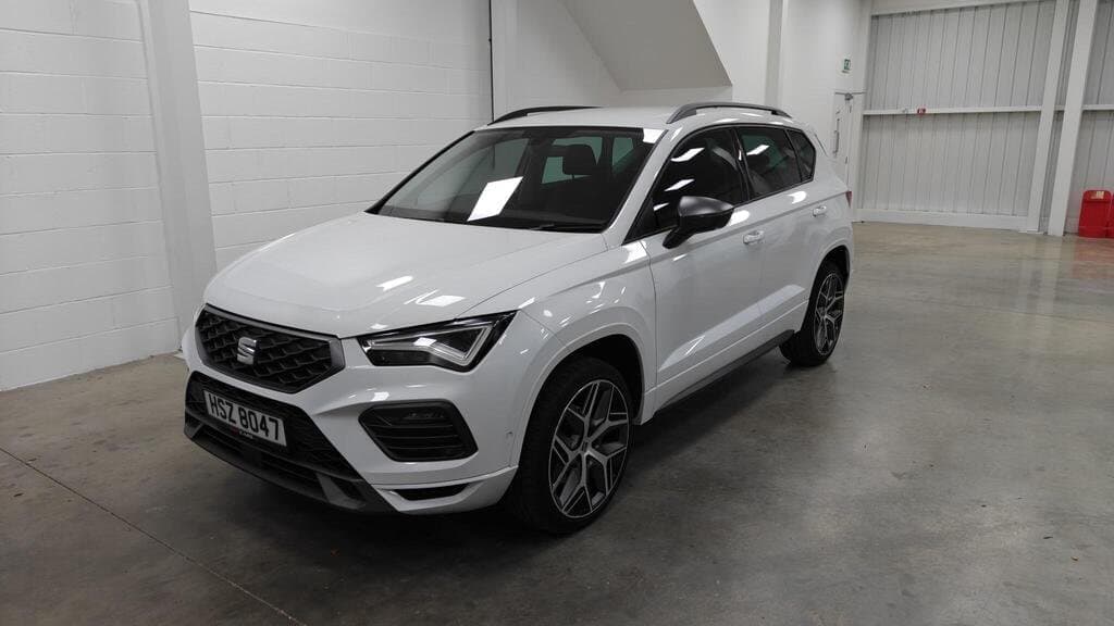 SEAT Ateca FR Sport in White, rear three-quarter view
